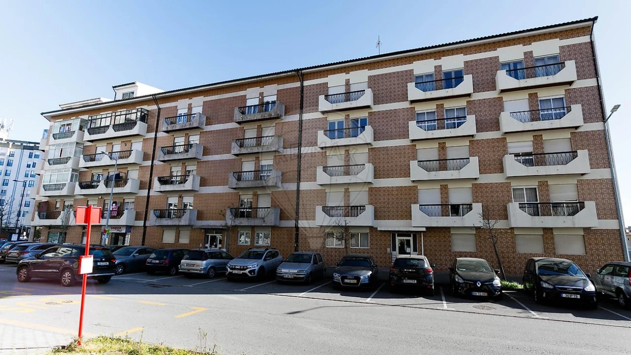 Apartamento T4 para Venda em Esgueira Foto 4