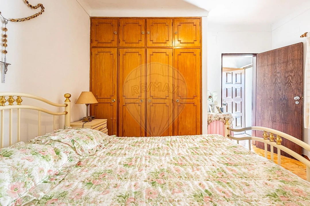 Moradia T1 para Venda em Azambuja Foto 43