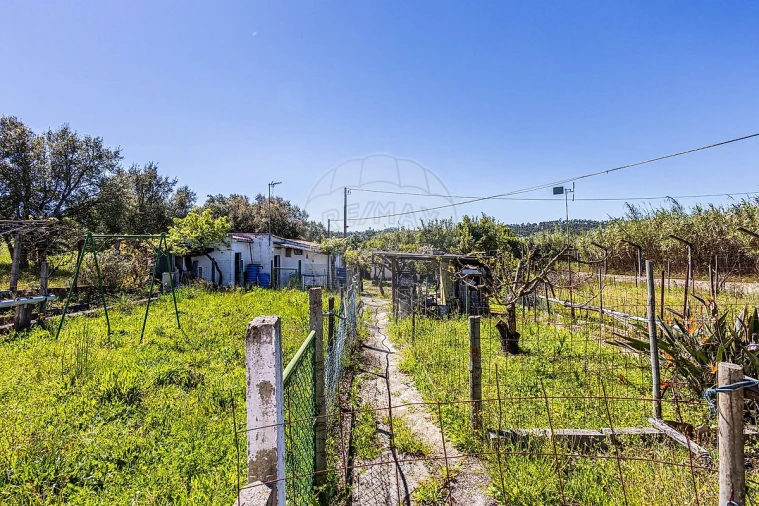 Moradia T1 para Venda em Azambuja Foto 34