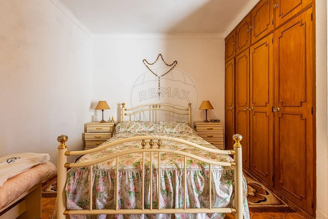 Moradia T1 para Venda em Azambuja Foto 44