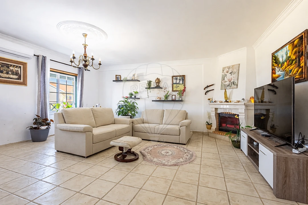 Moradia T4 para Venda em Silveira Foto 6