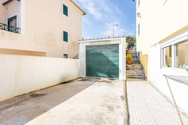 Moradia T4 para Venda em Silveira Foto 37