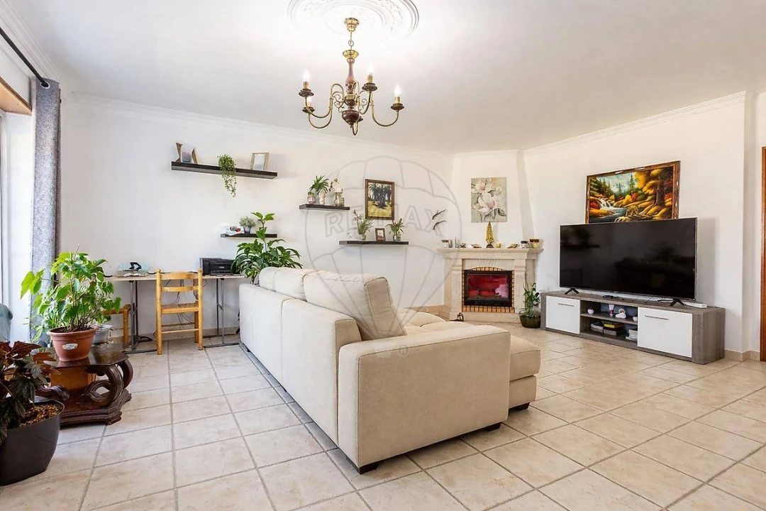 Moradia T4 para Venda em Silveira Foto 7