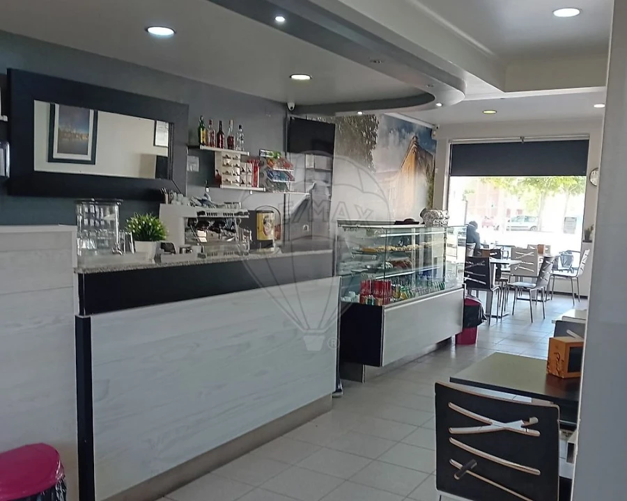 Negócio para Arrendamento em Rio Maior Foto 4