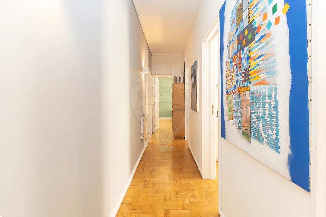 Apartamento T4 para Venda em Barreiro e Lavradio Foto 5