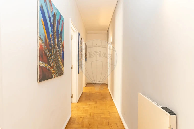 Apartamento T4 para Venda em Barreiro e Lavradio Foto 3