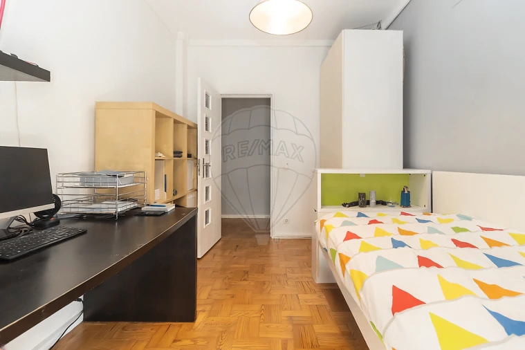 Apartamento T4 para Venda em Barreiro e Lavradio Foto 13