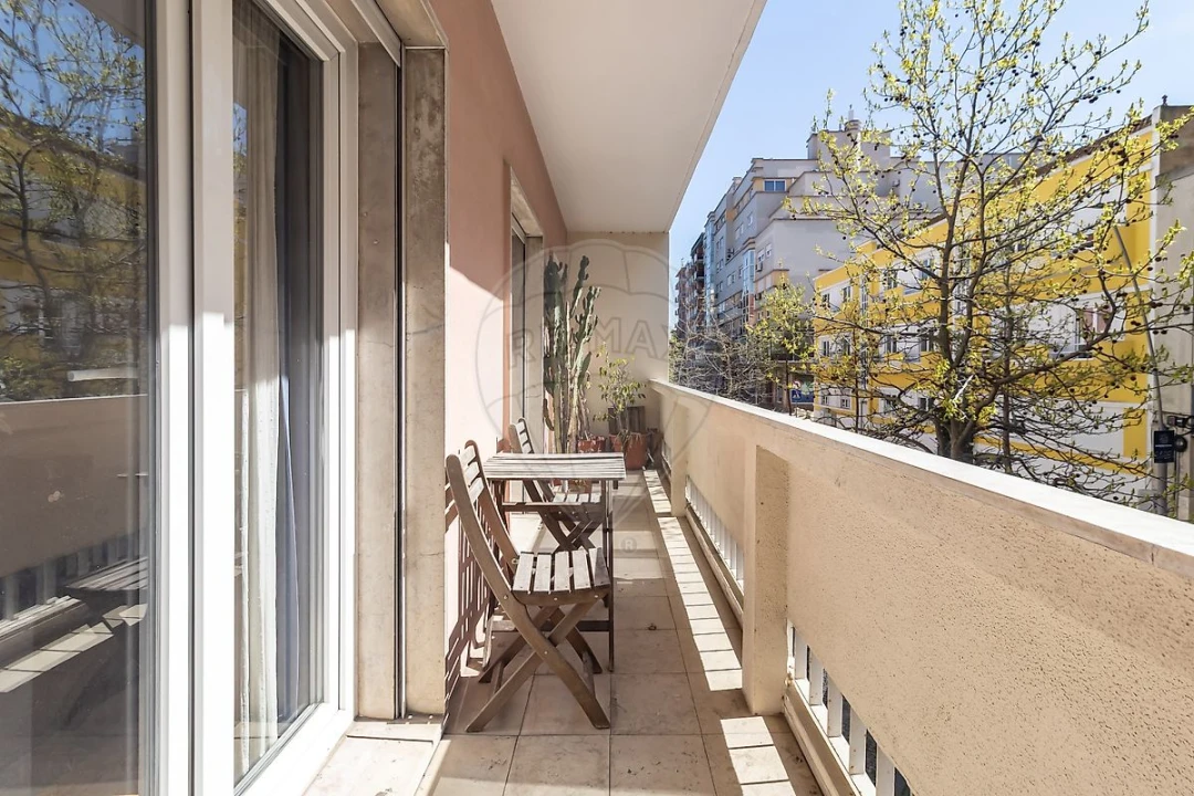 Apartamento T4 para Venda em Barreiro e Lavradio Foto 4