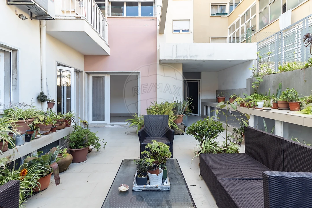 Apartamento T4 para Venda em Barreiro e Lavradio Foto 39