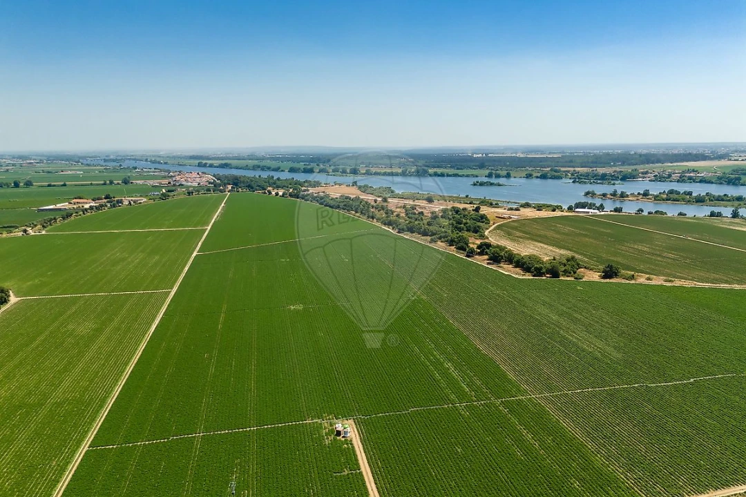 Moradia T2 para Venda em Valada Foto 7