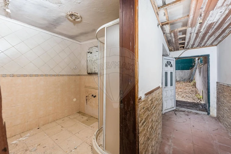 Moradia T2 para Venda em Valada Foto 18