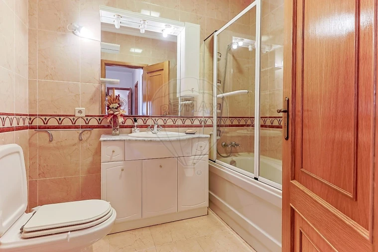 Apartamento T3 para Venda em Buarcos Foto 11