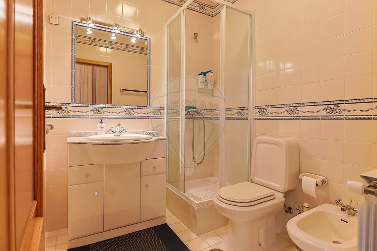 Apartamento T3 para Venda em Buarcos Foto 10