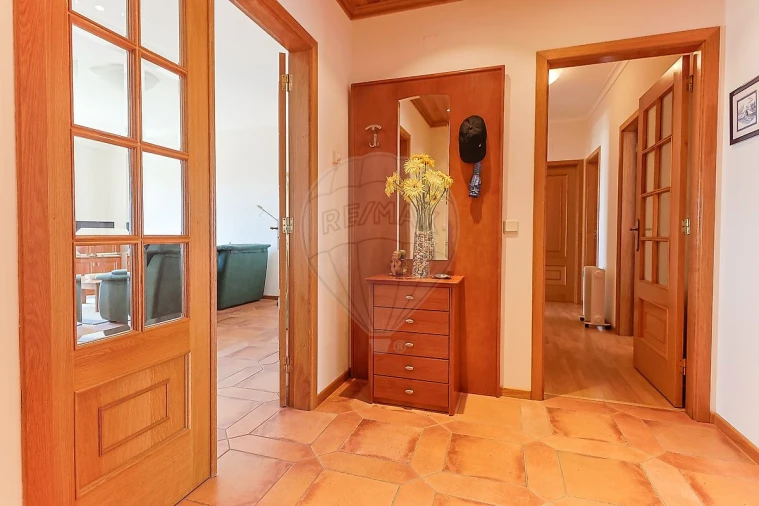 Apartamento T3 para Venda em Buarcos Foto 3