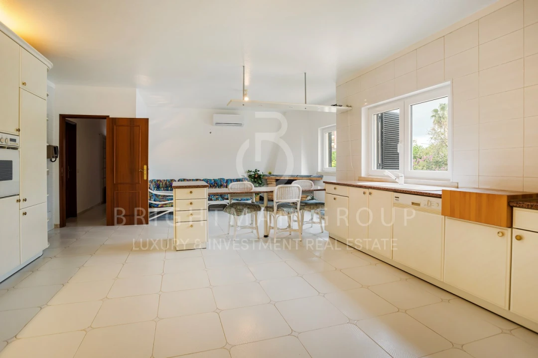 Moradia T7 para Venda em Lagoa e Carvoeiro Foto 12