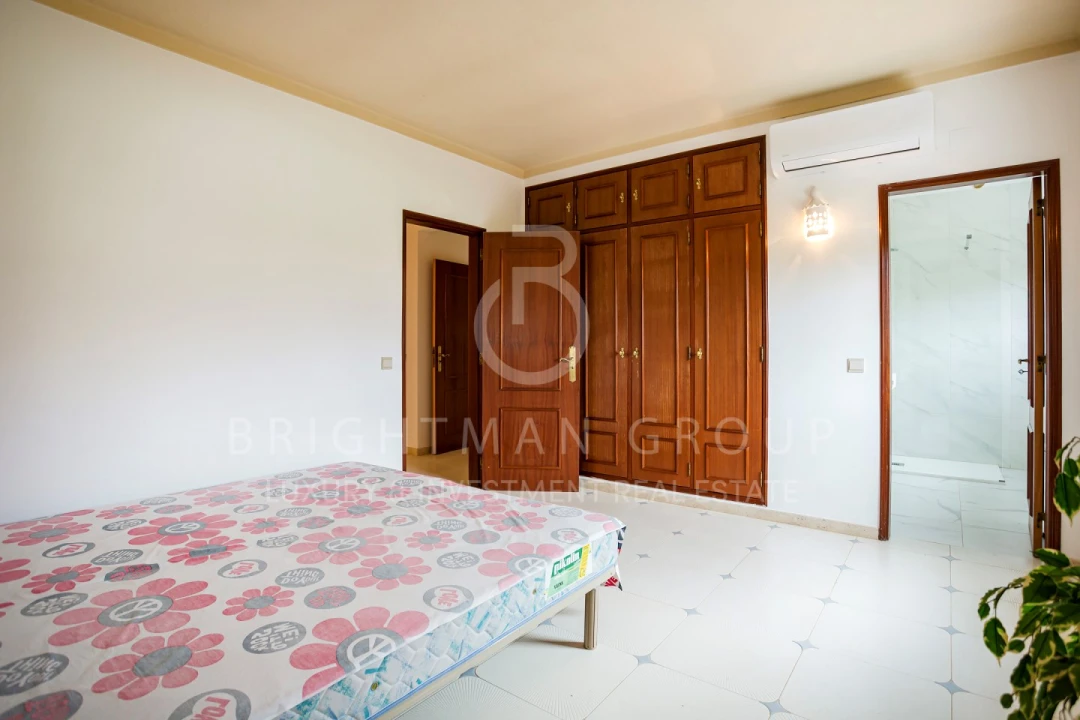 Moradia T7 para Venda em Lagoa e Carvoeiro Foto 10