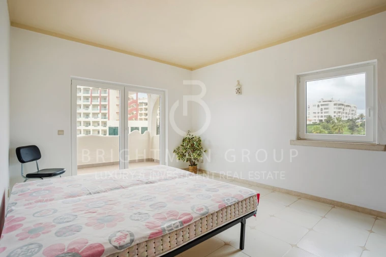 Moradia T7 para Venda em Lagoa e Carvoeiro Foto 8