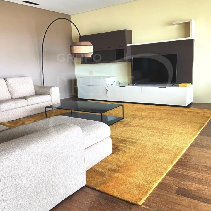 Apartamento T4 para Arrendamento em Matosinhos e Leça da Palmeira Foto 4