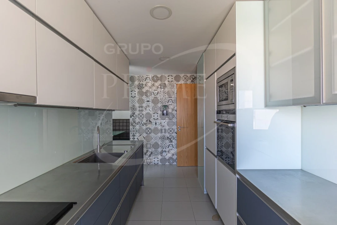 Apartamento T4 para Arrendamento em Matosinhos e Leça da Palmeira Foto 34