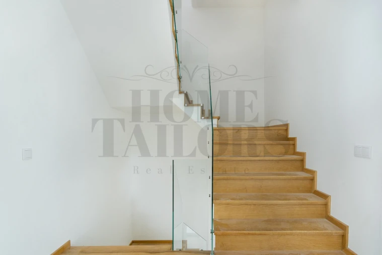 Moradia T4 para Venda em Costa da Caparica Foto 13