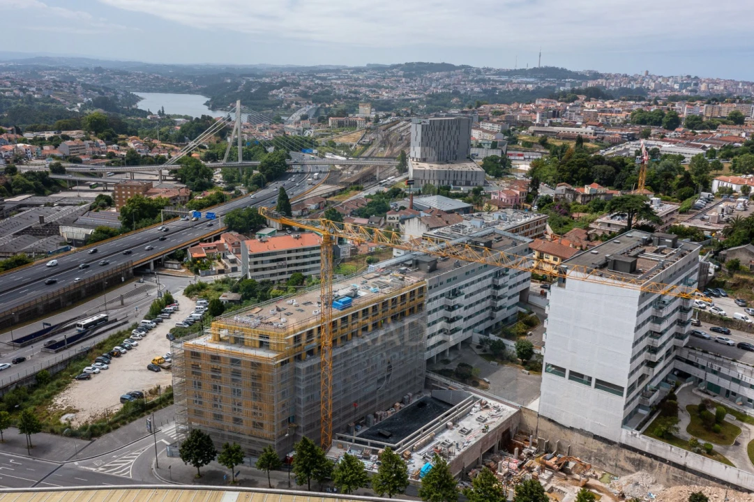 Apartamento T4 para Venda em Campanhã Foto 6