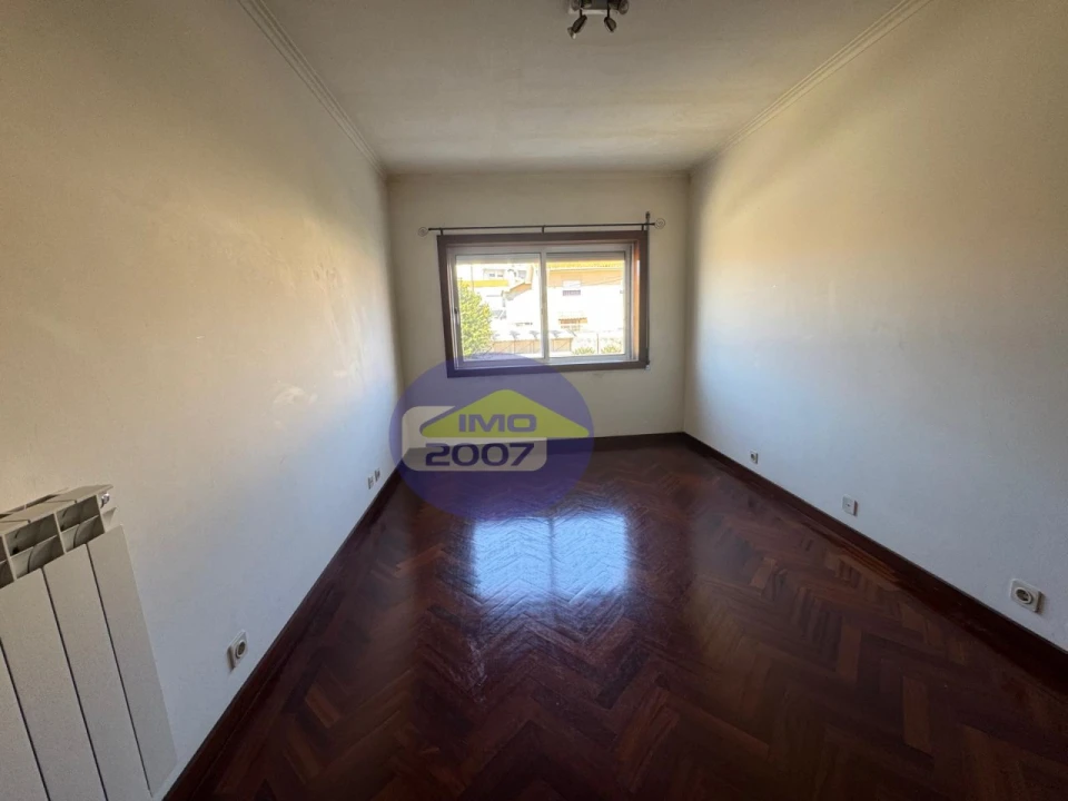 Apartamento T3 para Venda em Paços de Brandão Foto 21