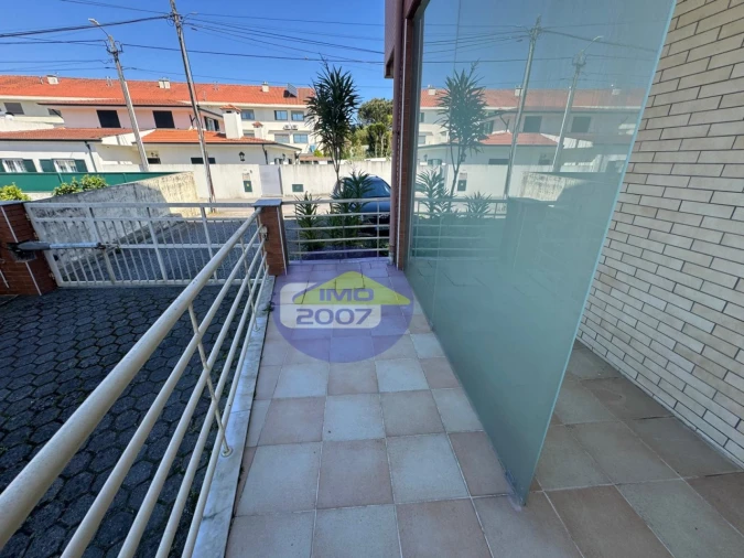 Apartamento T3 para Venda em Paços de Brandão Foto 2