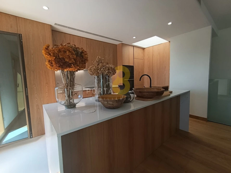 Apartamento T2 para Venda em Cedofeita, Santo Ildefonso, Sé, Miragaia, São Nicolau e Vitória Foto 4