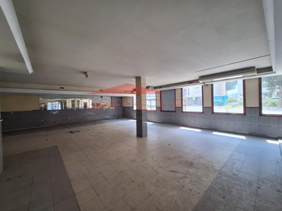 Loja para Venda em Campanhã Foto 4