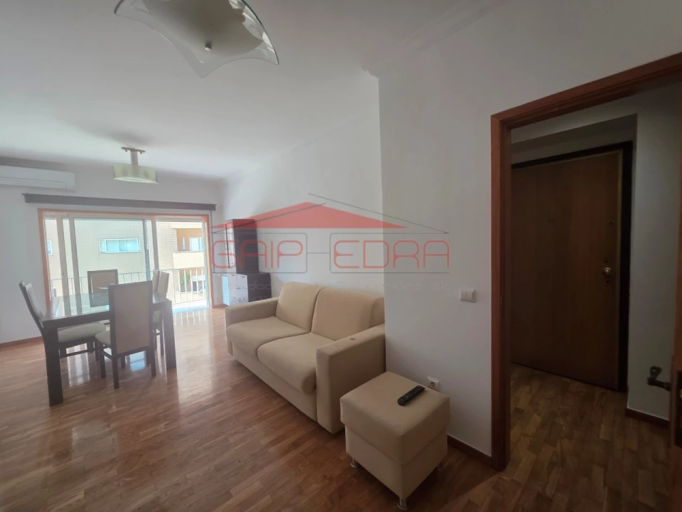 Apartamento T1 para Arrendamento em Penafiel Foto 6