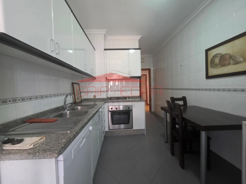 Apartamento T1 para Arrendamento em Penafiel Foto 10