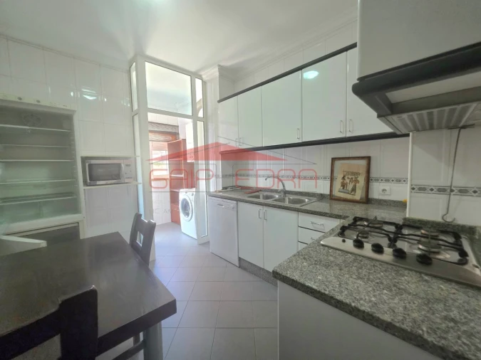 Apartamento T1 para Arrendamento em Penafiel Foto 9