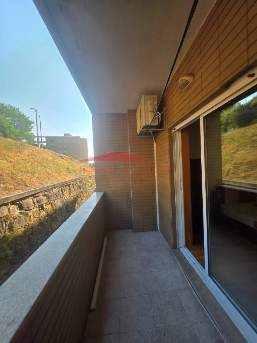 Apartamento T1 para Arrendamento em Penafiel Foto 16