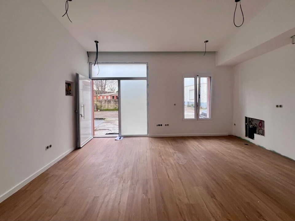 Moradia T1 para Venda em São Martinho de Árvore e Lamarosa Foto 5