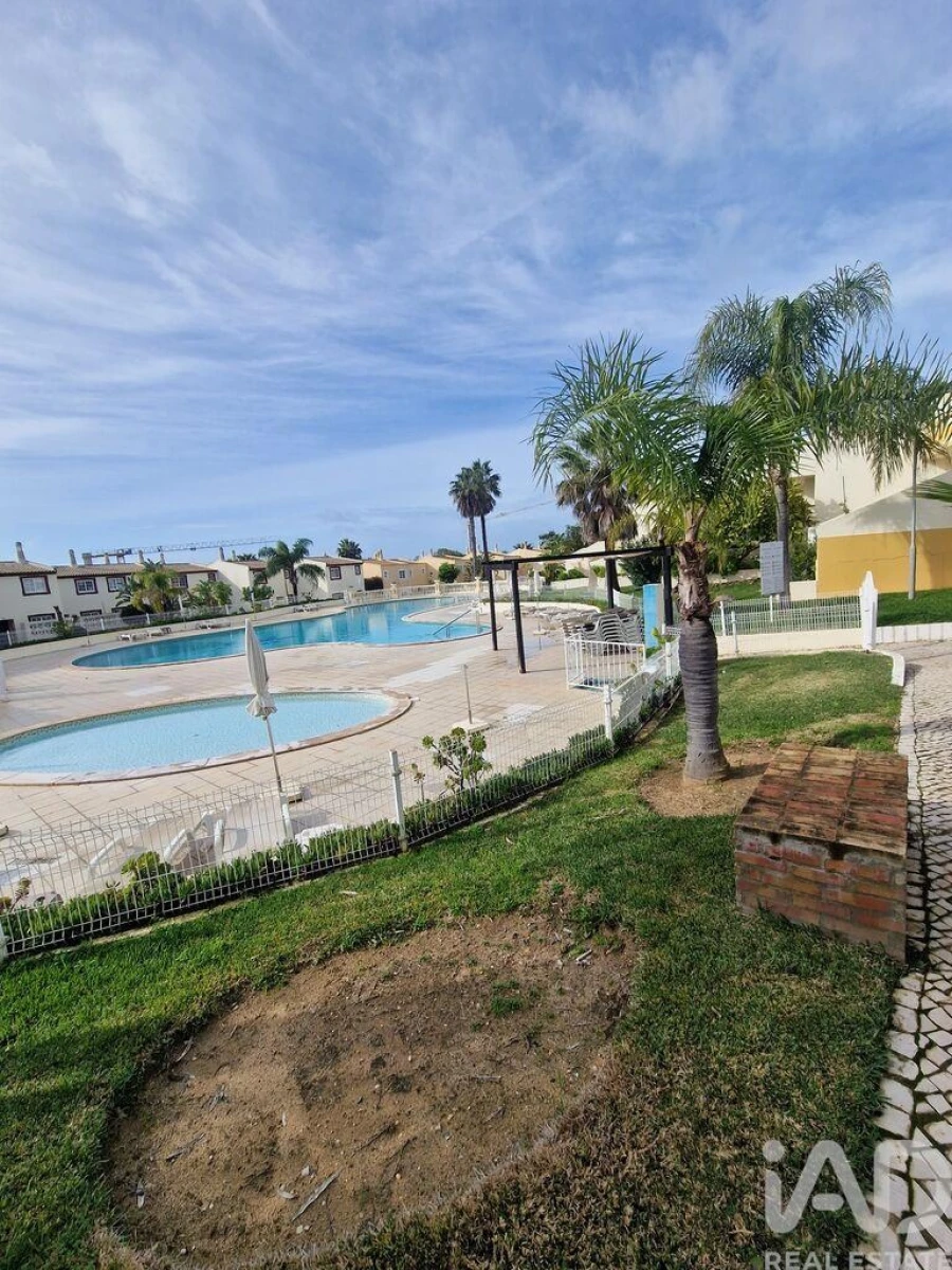 Apartamento T1 para Venda em Albufeira e Olhos de Água Foto 18