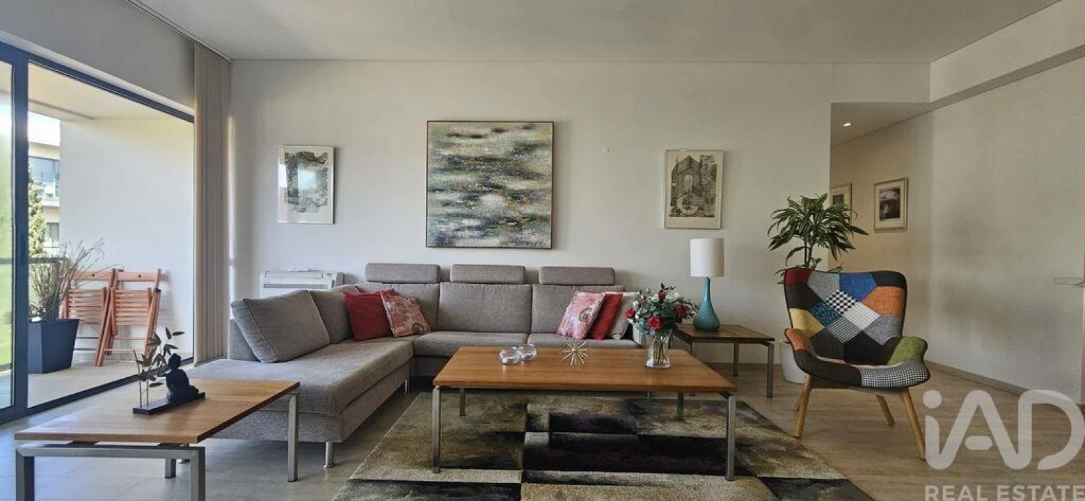 Apartamento T2 para Venda em Quarteira Foto 6