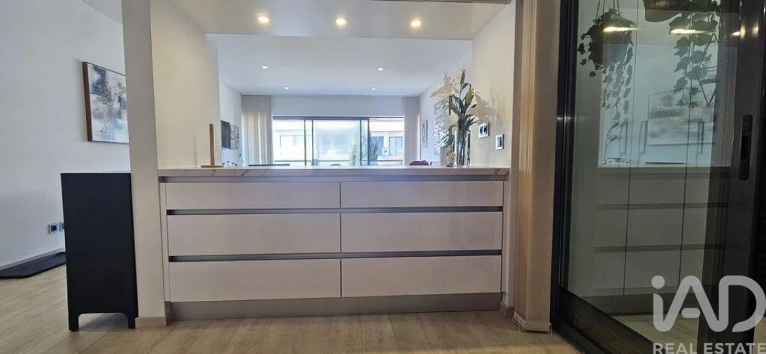 Apartamento T2 para Venda em Quarteira Foto 8