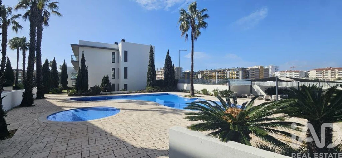 Apartamento T2 para Venda em Quarteira Foto 21