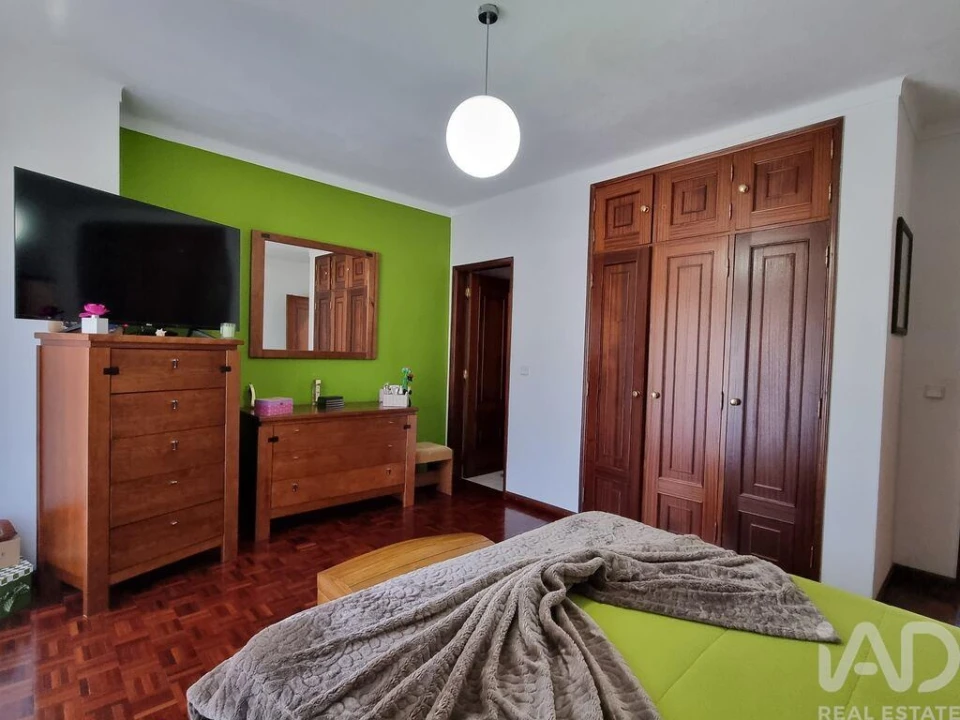 Moradia T3 para Venda em Poiares (Santo Andre) Foto 26