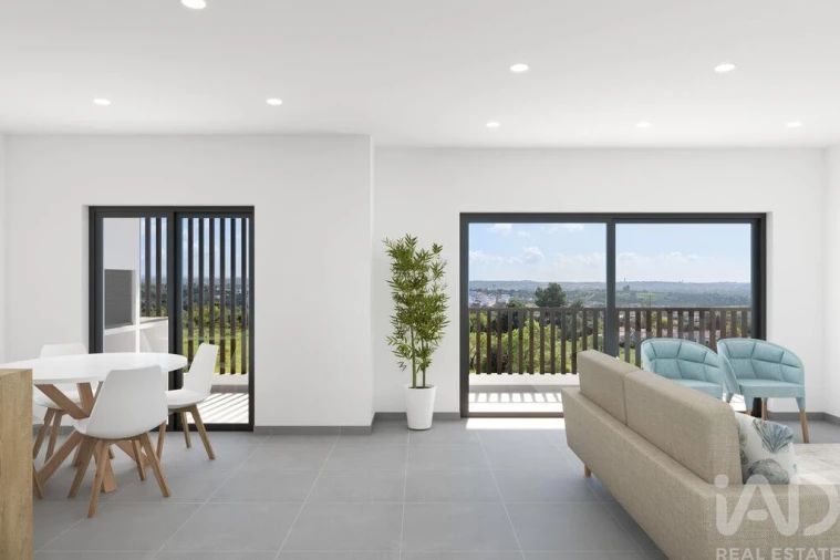 Apartamento T2 para Venda em Mexilhoeira Grande Foto 1