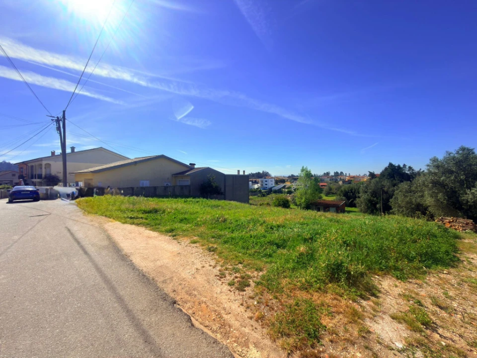 Terreno para Venda em Antuzede e Vil de Matos Foto 1
