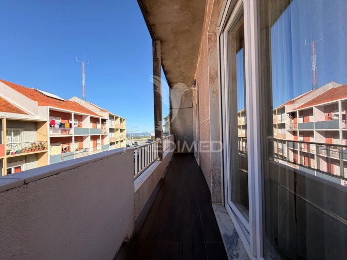 Apartamento T2 para Venda em Palmela Foto 8