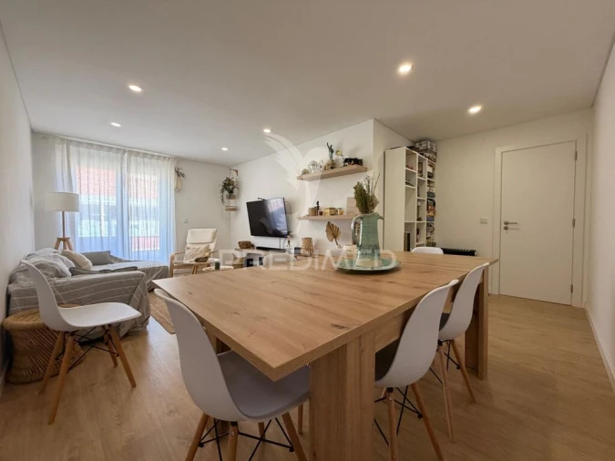 Apartamento T2 para Venda em Palmela Foto 12