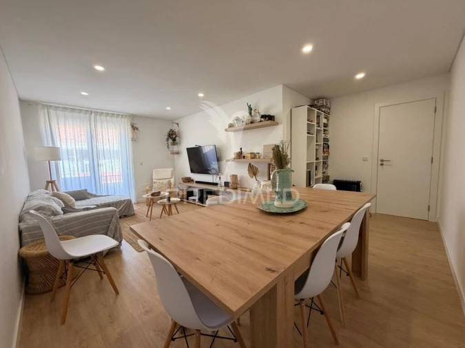 Apartamento T2 para Venda em Palmela Foto 6