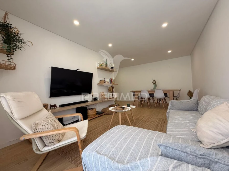 Apartamento T2 para Venda em Palmela Foto 3