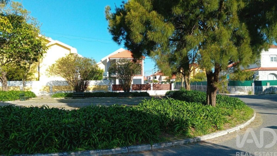 Moradia T3 para Venda em Algueirão-Mem Martins Foto 32