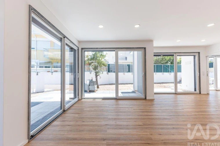 Moradia T3 para Venda em Algueirão-Mem Martins Foto 8