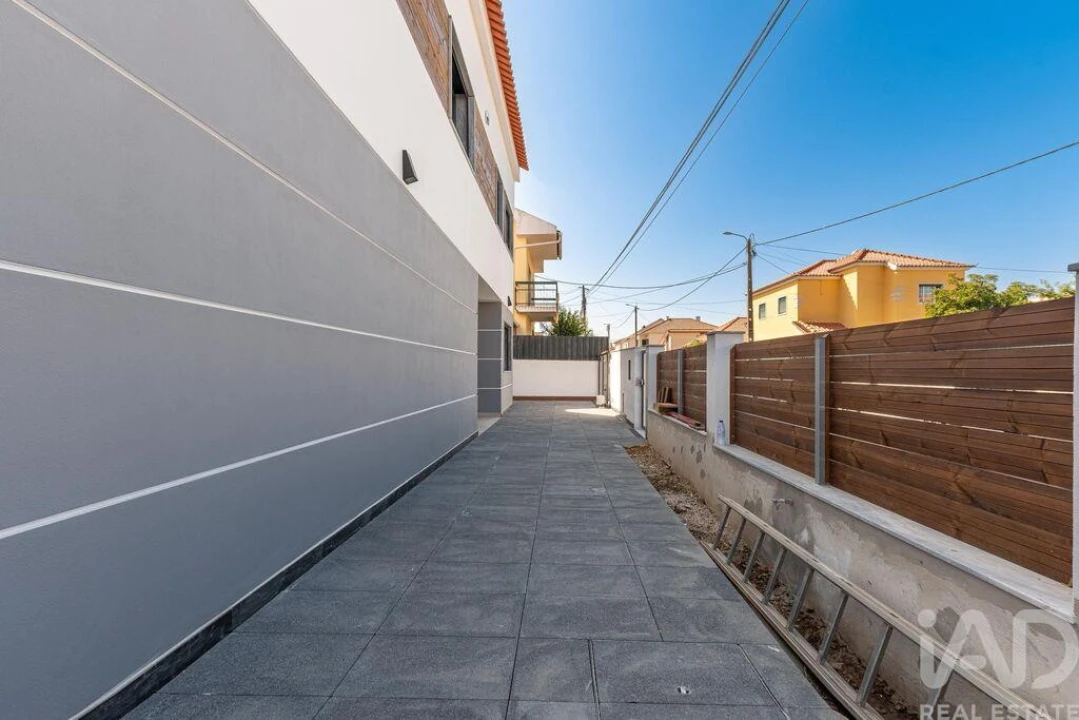 Moradia T3 para Venda em Algueirão-Mem Martins Foto 14