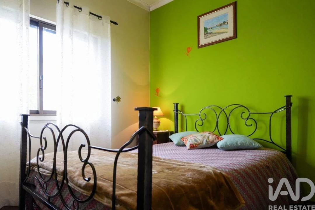 Moradia T4 para Venda em Carregado e Cadafais Foto 12