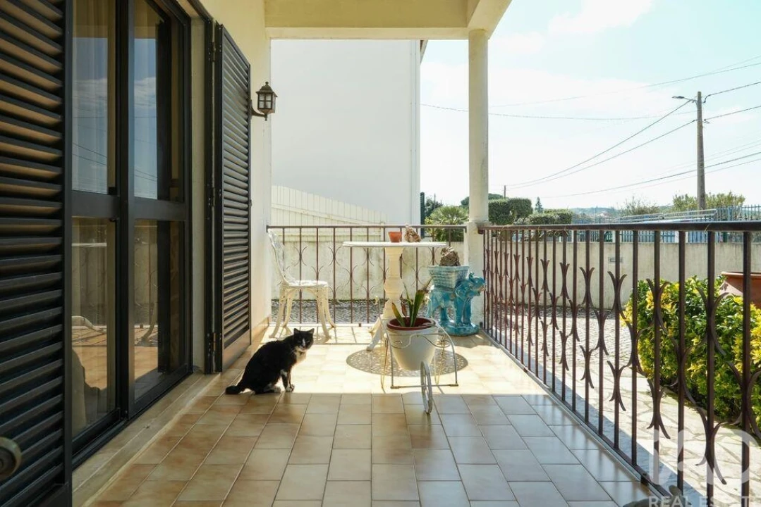 Moradia T4 para Venda em Carregado e Cadafais Foto 19